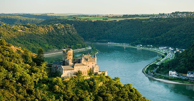 New Year on the Rhine: The romantic Rhine and its castles