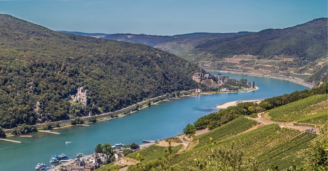 Christmas on the romantic Rhine, the enchantment of the Lorelei Rock